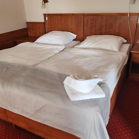 Hotel Dowhan Nowe Ngoại thất bức ảnh
