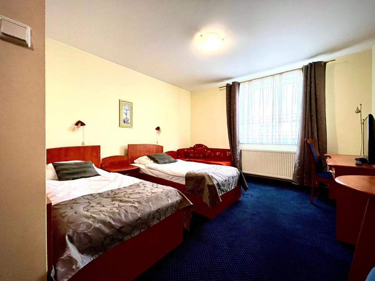 Hotel Dowhan Nowe Ngoại thất bức ảnh