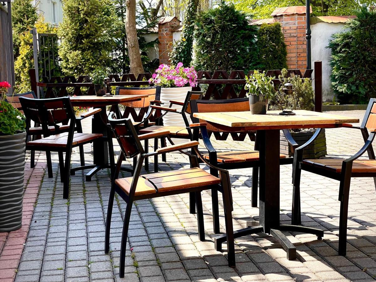 Hotel Dowhan Nowe Ngoại thất bức ảnh