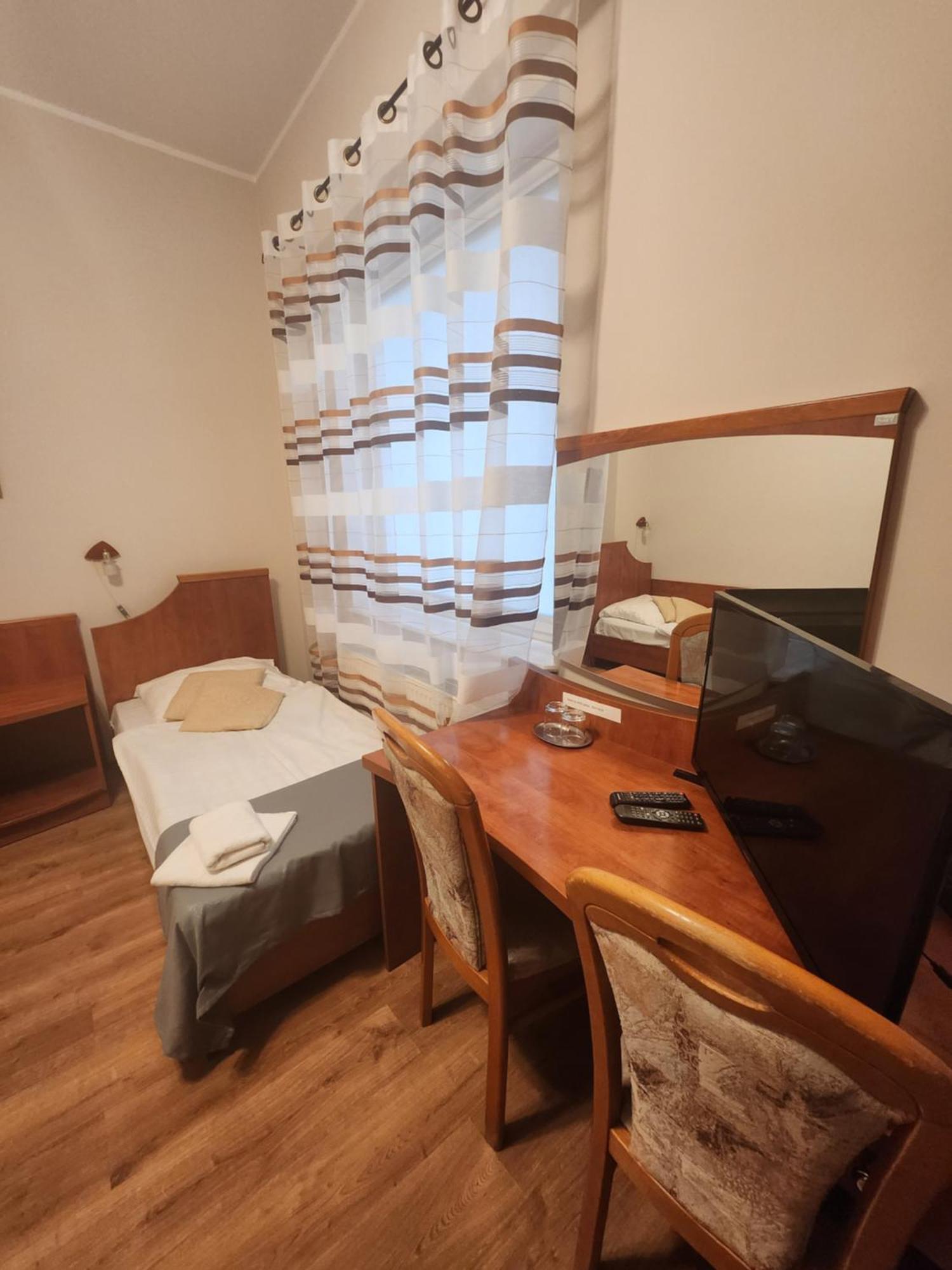 Hotel Dowhan Nowe Ngoại thất bức ảnh